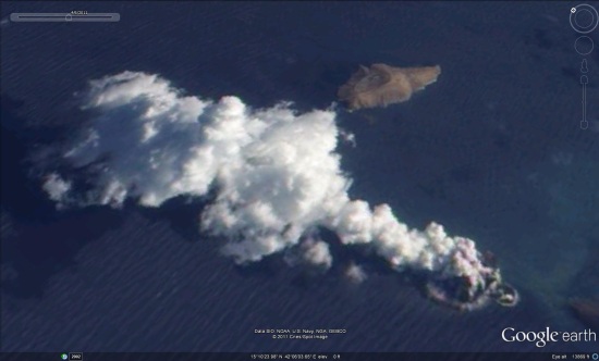 Red sea volcanic eruption and earthquake